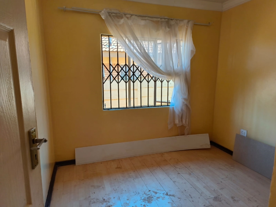 To Let 3 Bedroom Property for Rent in Jouberton North West